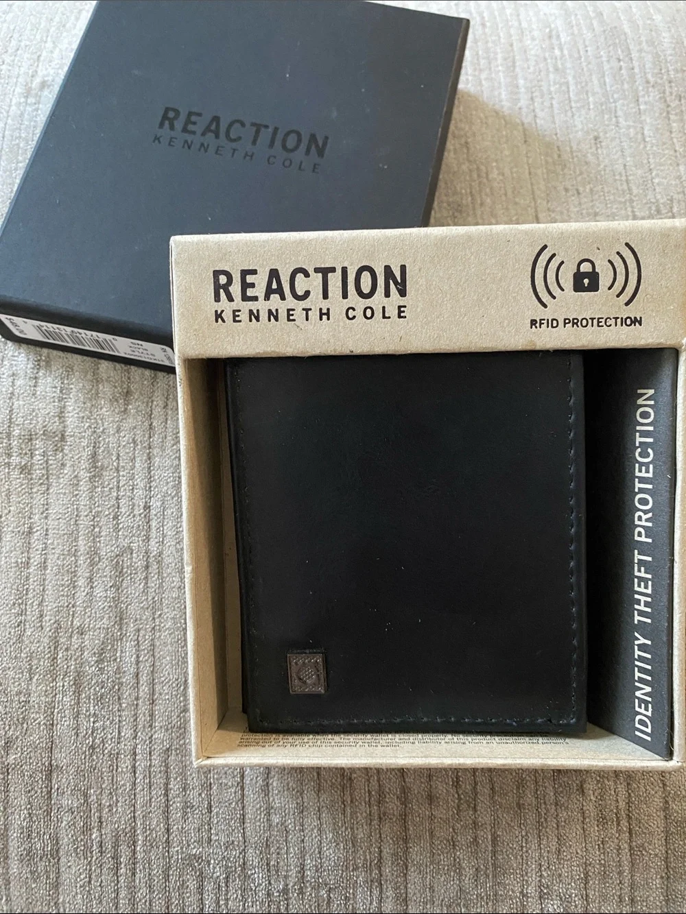 Kenneth Cole Reaction Black RFID Leather Bifold Wallet
